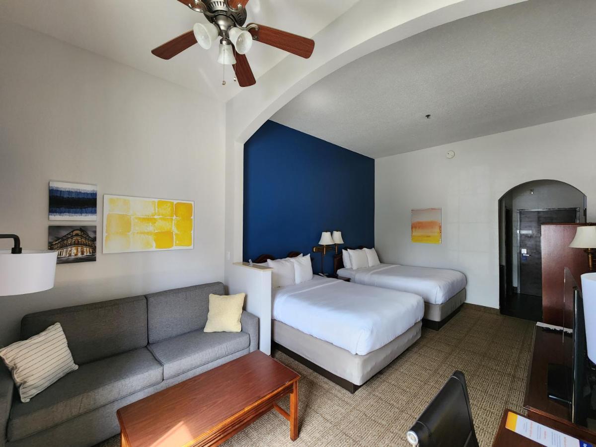 Comfort Suites New Orleans East Esterno foto