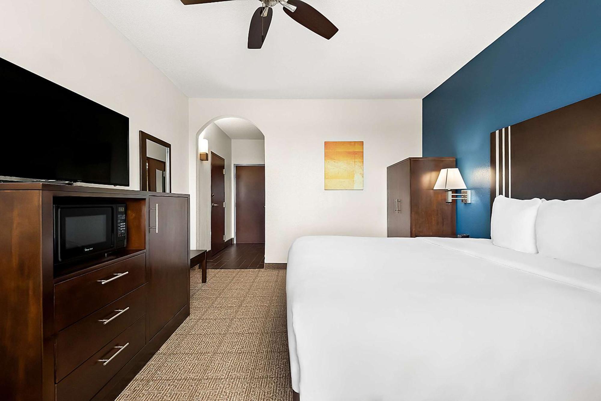 Comfort Suites New Orleans East Esterno foto